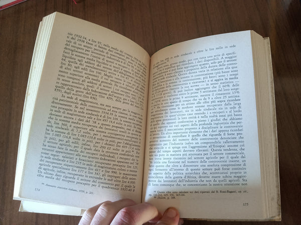 Economia e istituzioni nello stato fascista | Domenico Preti - Editori Riuniti
