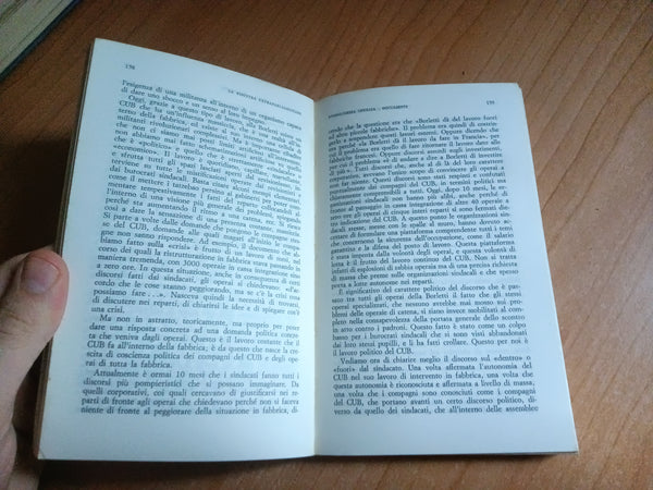La sinistra extraparlamentare in Italia. Storia, documenti, analisi politica | Giuseppe Vettori, a cura di