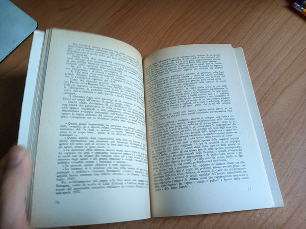 I comunisti e lo sviluppo della piccola e media industria. Cesenatico, 4 - 5 maggio 1973