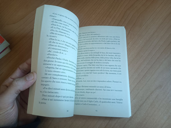 Abbiamo un bacio in sospeso | Riccardo Bertoldi - Rizzoli