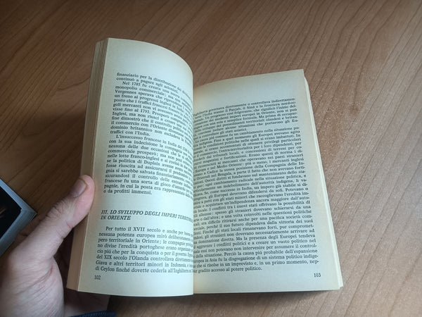 Storia universale 29. Gli imperi coloniali del XVIII secolo | David K. Fieldhouse - Feltrinelli