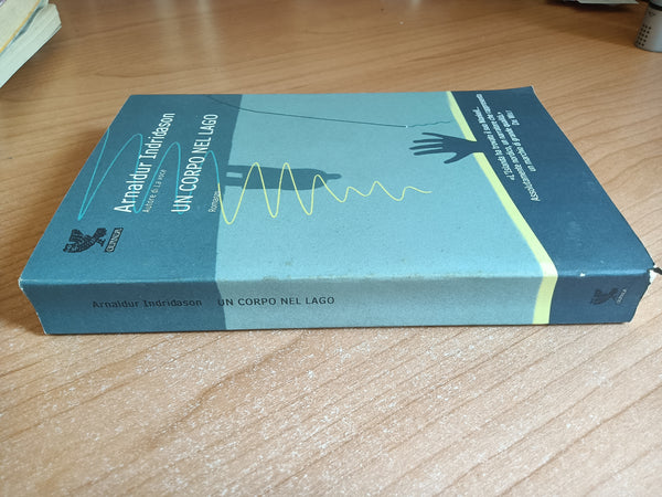 Un corpo nel lago | Arnaldur Indridason - Guanda