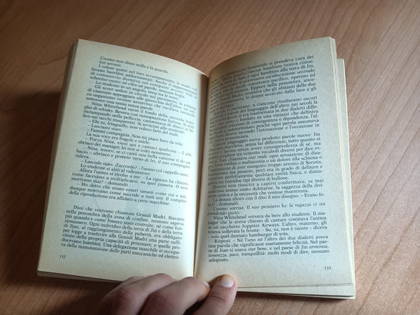 Leggere e amare | Annamaria Testa - Feltrinelli