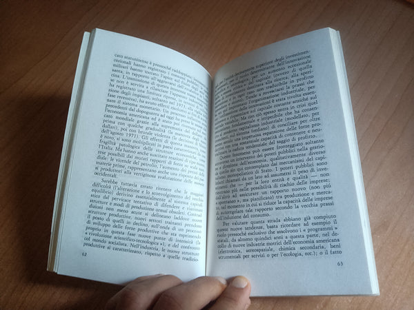 Terrorismo e crisi italiana. Intervista di Jochen Kreimer | Adalberto Minucci - Editori Riuniti