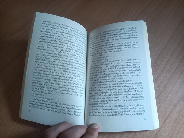 Adorata nemica mia | Marcela Serrano - Feltrinelli
