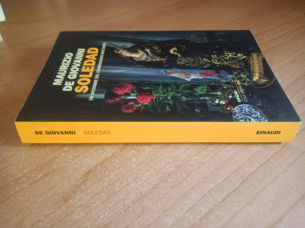 Soledad. Un dicembre del commissario Ricciardi | Maurizio De Giovanni - Einaudi