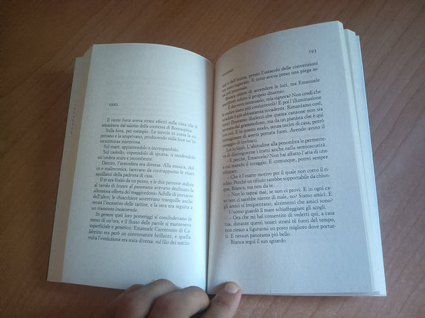 Soledad. Un dicembre del commissario Ricciardi | Maurizio De Giovanni - Einaudi