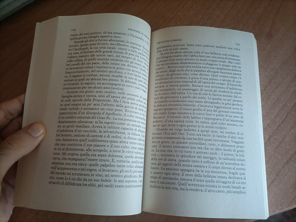 Memorie di Adriano. Seguite dai taccuini di appunti | Marguerite Yourcenar - Einaudi