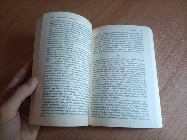 Il secolo delle idee assassine | Robert Conquest - Mondadori