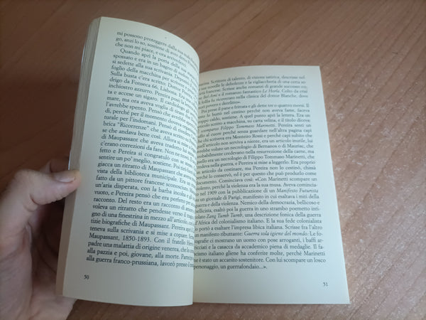 Sostiene Pereira | Antonio Tabucchi - Feltrinelli