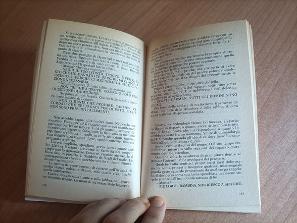 Leggere e amare | Annamaria Testa - Feltrinelli