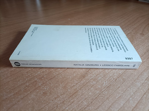 Lessico famigliare | Natalia Ginzburg - Mondadori