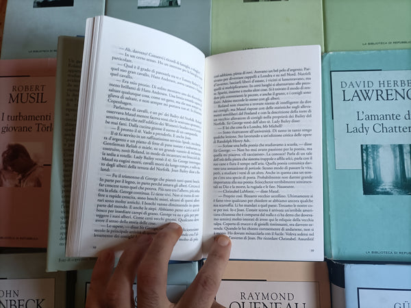 Lotto 25 libri - La biblioteca della repubblica