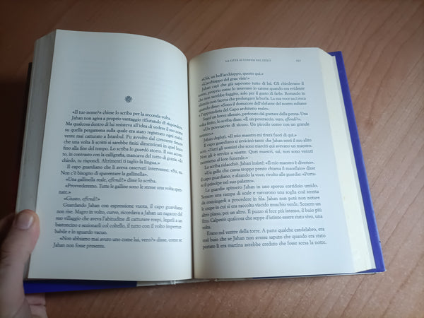 La città ai confini del cielo | Elif Shafak - Mondadori