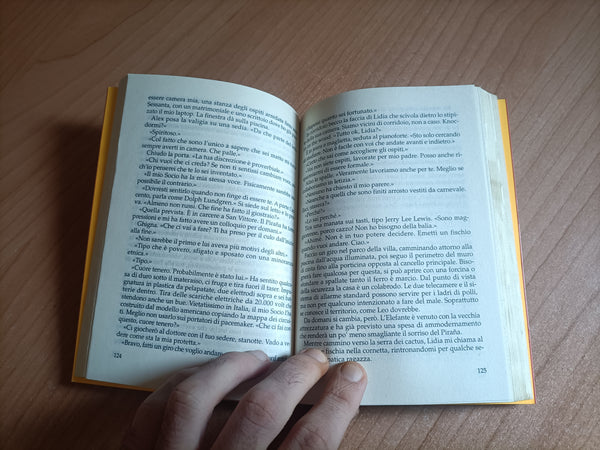 Gorilla blues | Dazieri Sandrone - Mondadori