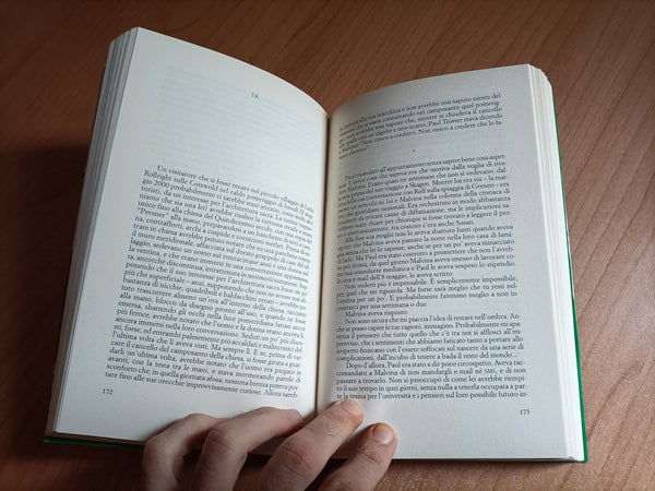 Circolo chiuso | Jonathan Coe - Feltrinelli