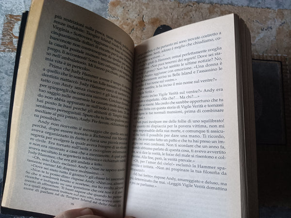 L’isola dei cani | Patricia D. Cornwell - Mondadori