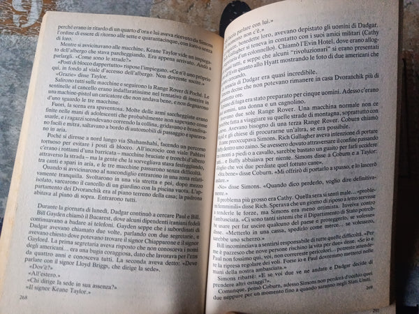 Sulle ali delle aquile | Ken Follett - Mondadori