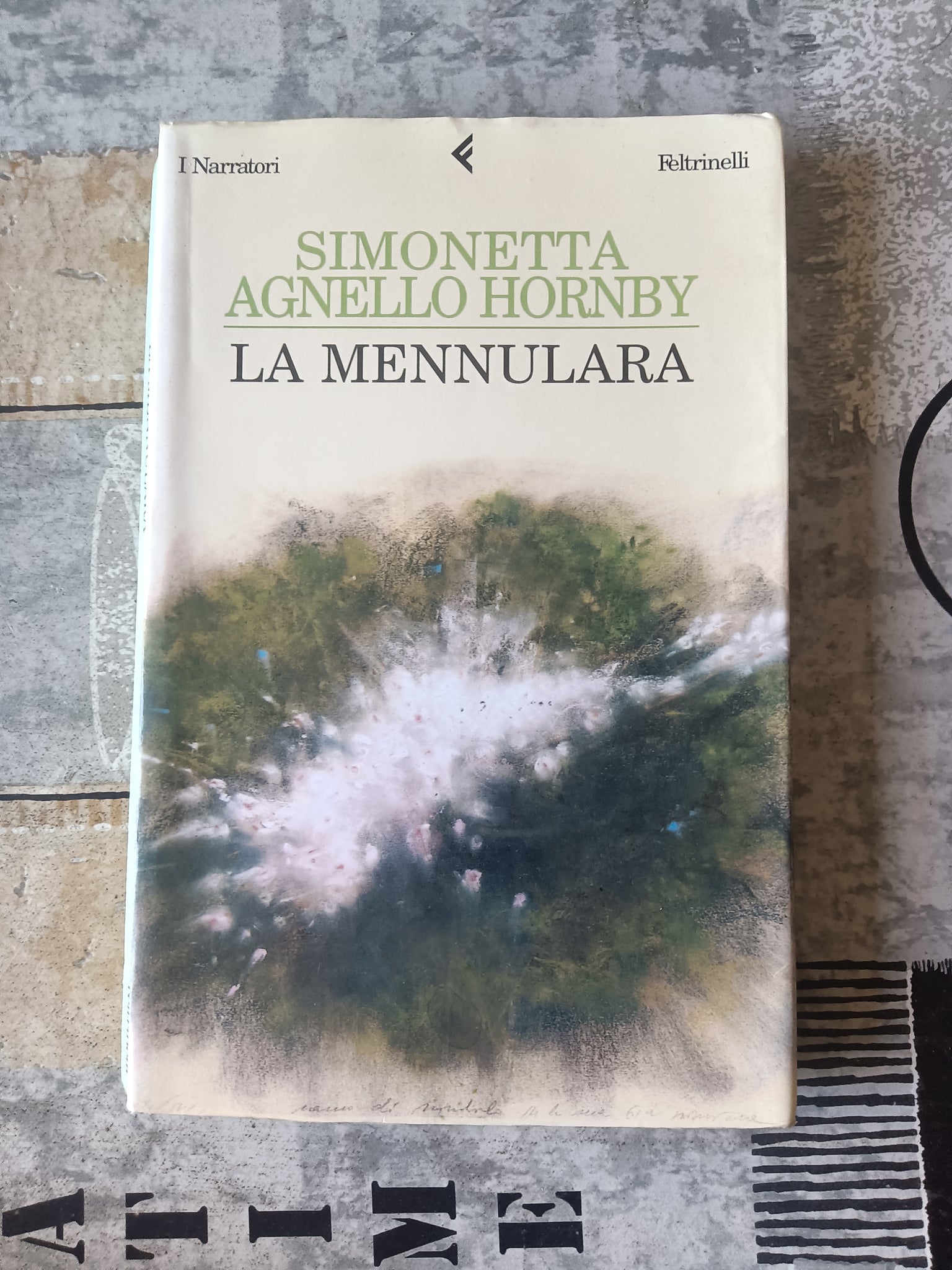 La mennulara | Simonetta Agnello Hornby - Feltrinelli