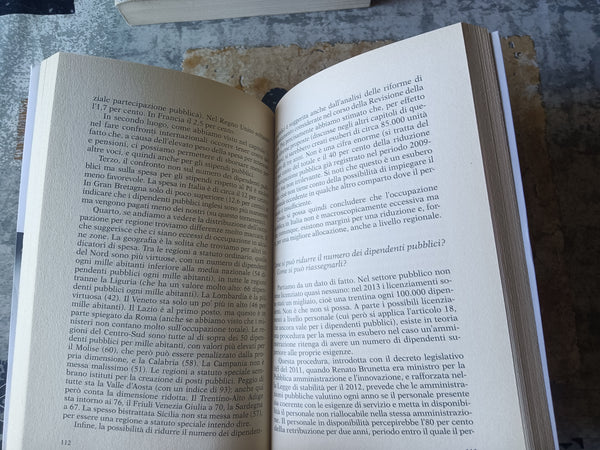 La lista della spesa. La verità sulla spesa pubblica italiana e su come si può tagliare | Carlo Cottarelli - Feltrinelli