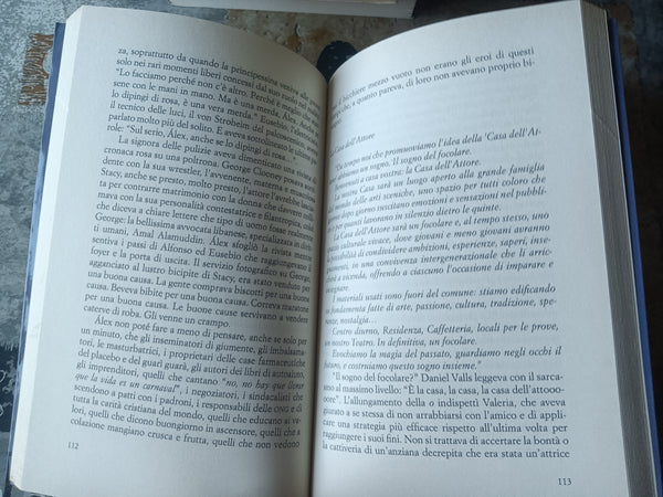 Showbiz | Marta Sanz - Feltrinelli