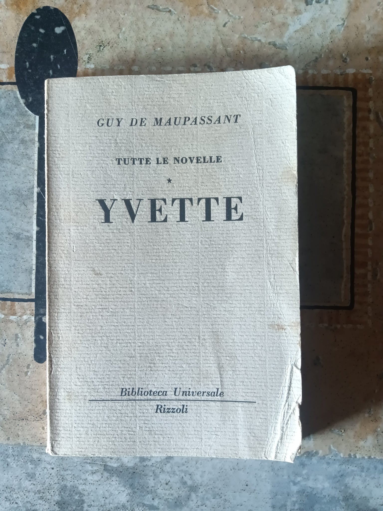 Tutte le novelle - Yvette | Guy de Maupassant - Rizzoli