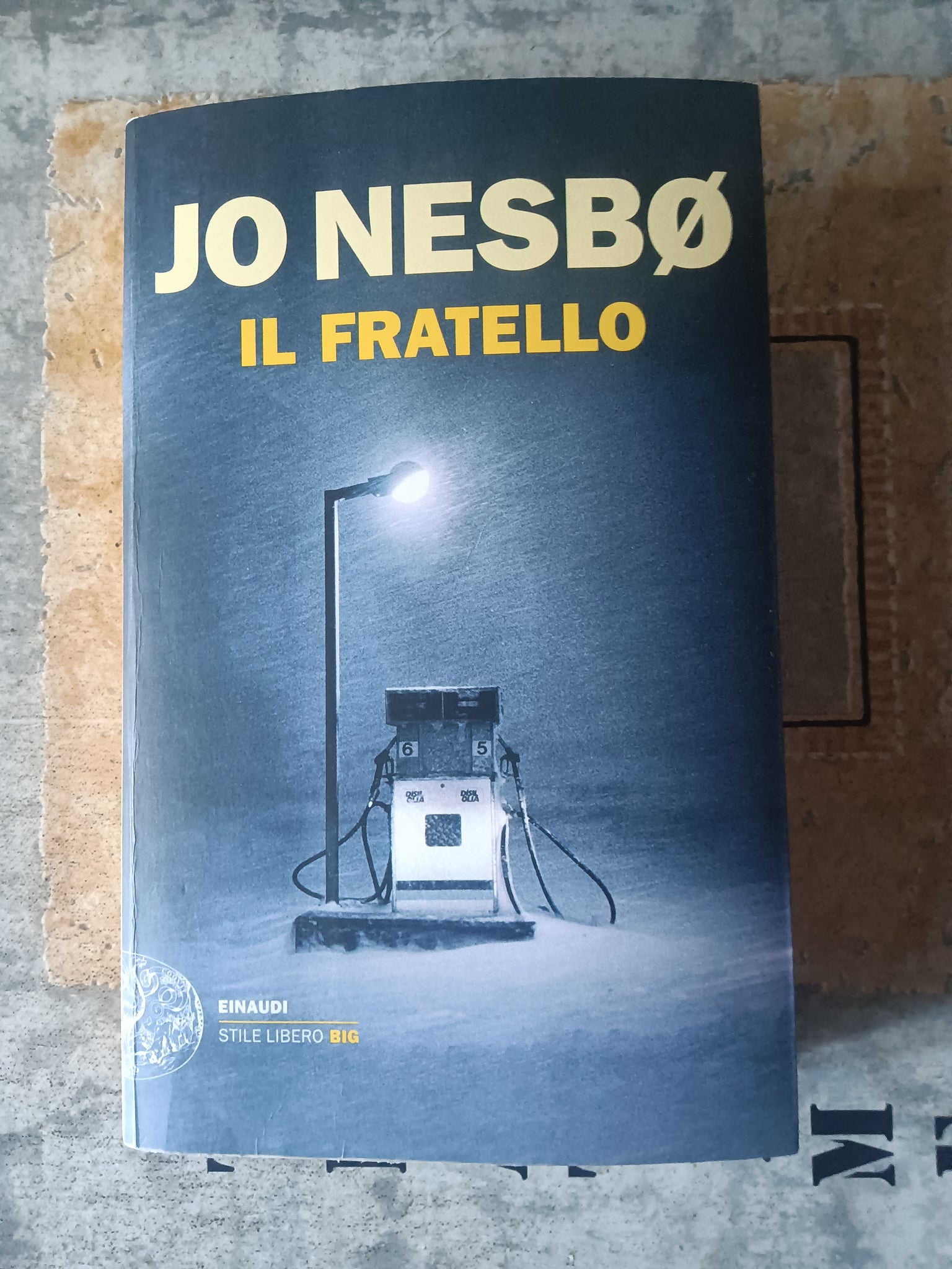 Il fratello  Jo Nesbo - Einaudi – Libreria Obli
