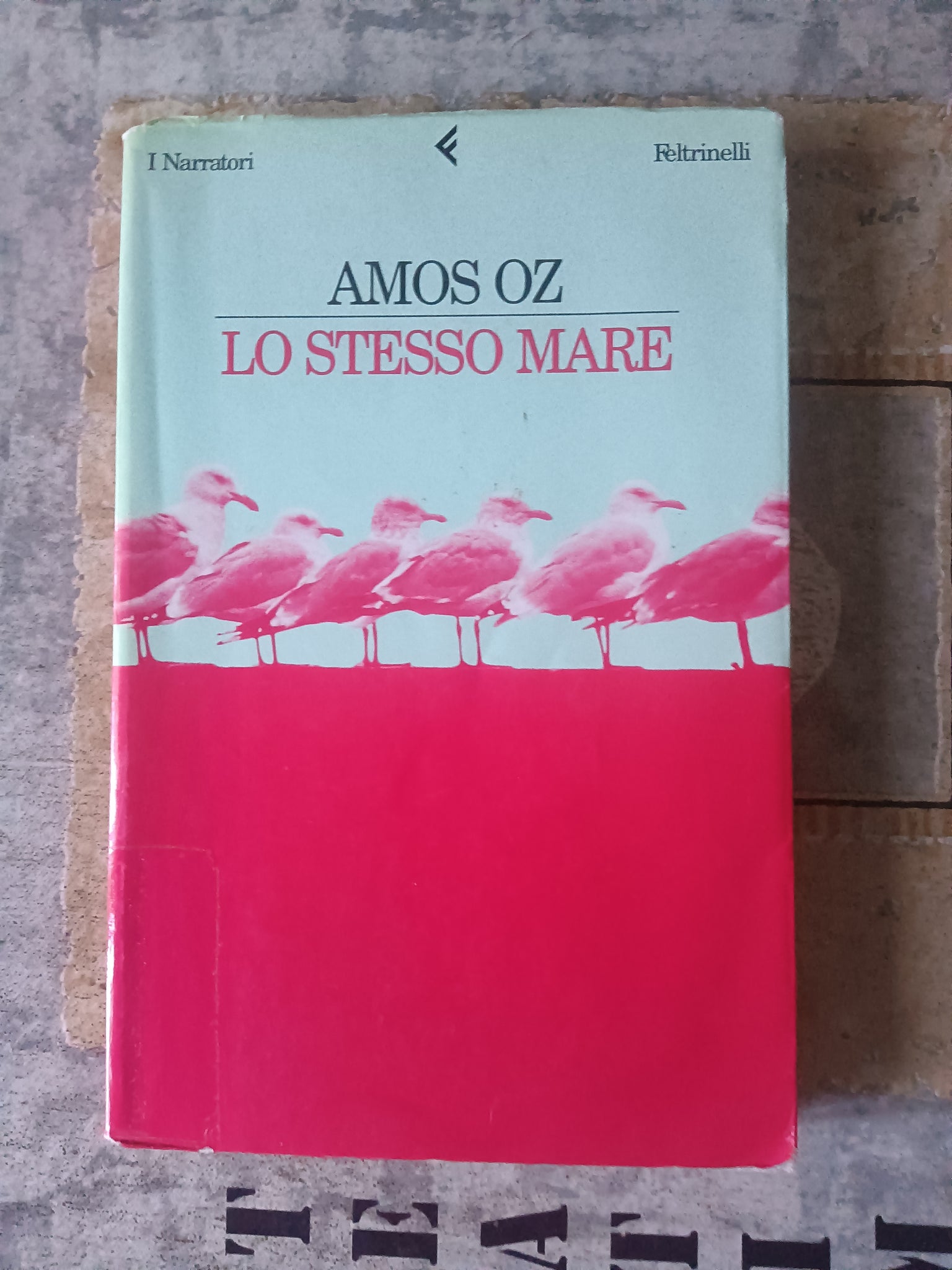 Lo stesso mare | Amos Oz - Feltrinelli