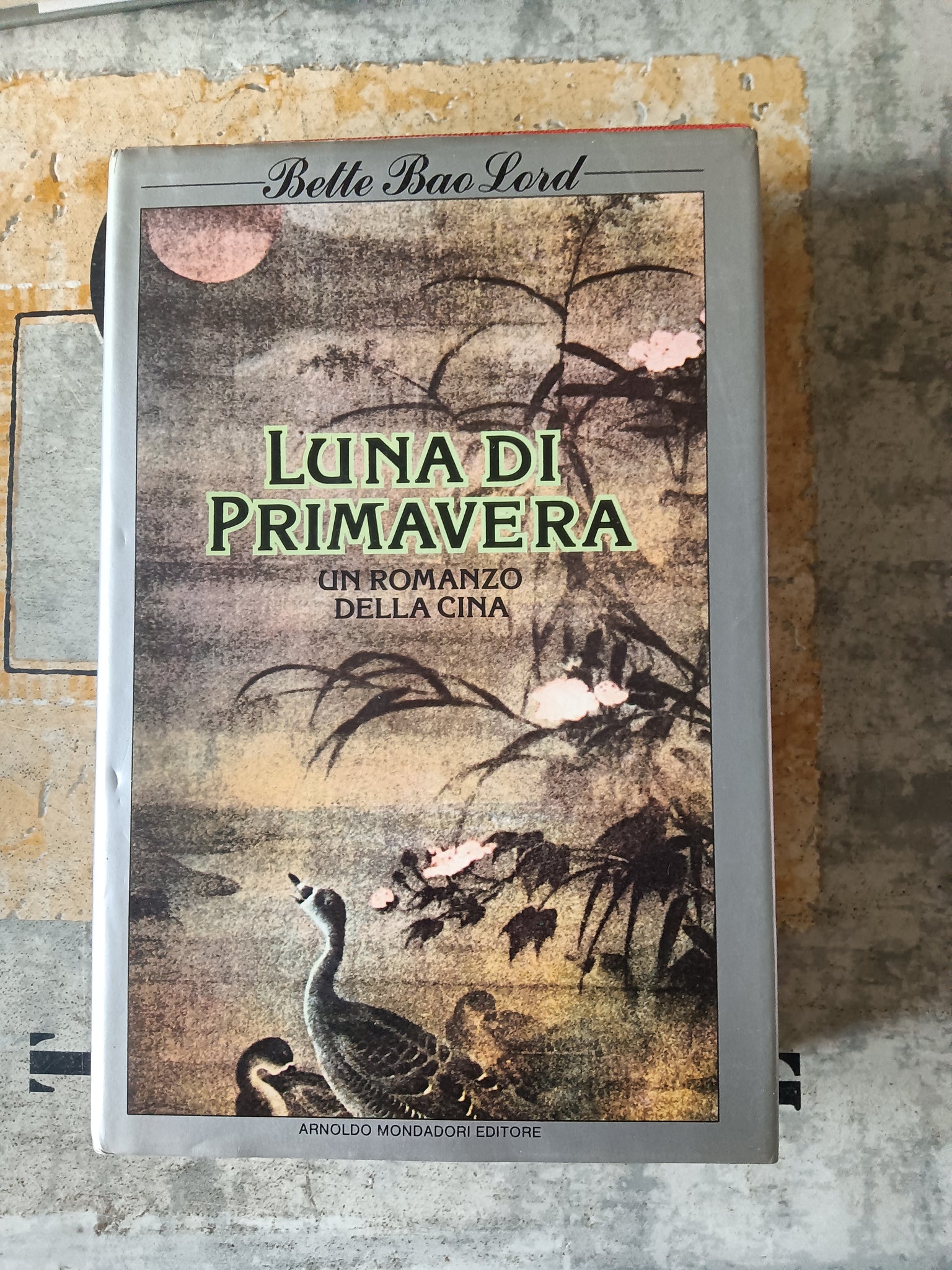 Luna di Primavera. Un romanzo della Cina | Bette Bao Lord - Mondadori
