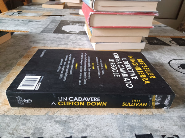 Un cadavere a Clifton Down | Tim Sullivan