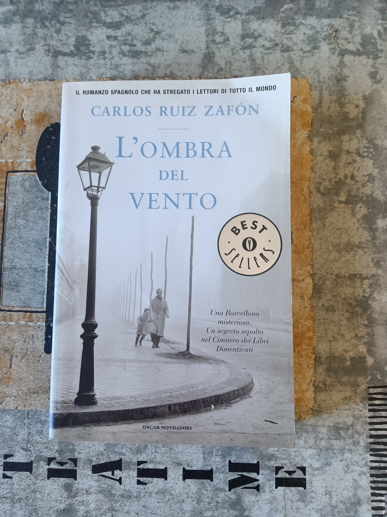 L’ombra del vento | Carlos Ruiz Zafon - Mondadori