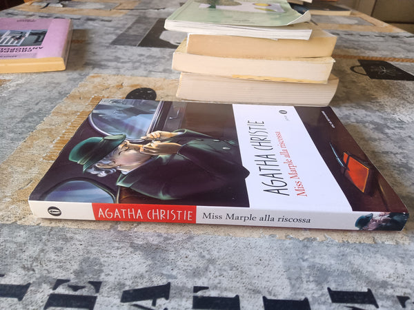 Miss Marple alla riscossa | Agatha Christie - Mondadori