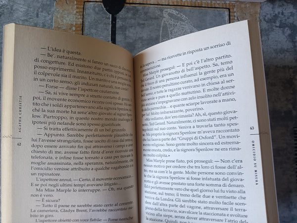 Miss Marple alla riscossa | Agatha Christie - Mondadori