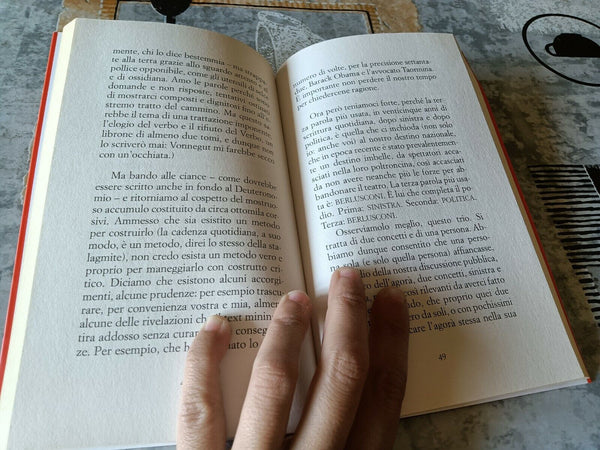 La sinistra e altre parole strane. Postilla a 25 anni di amache | Michele Serra - Feltrinelli