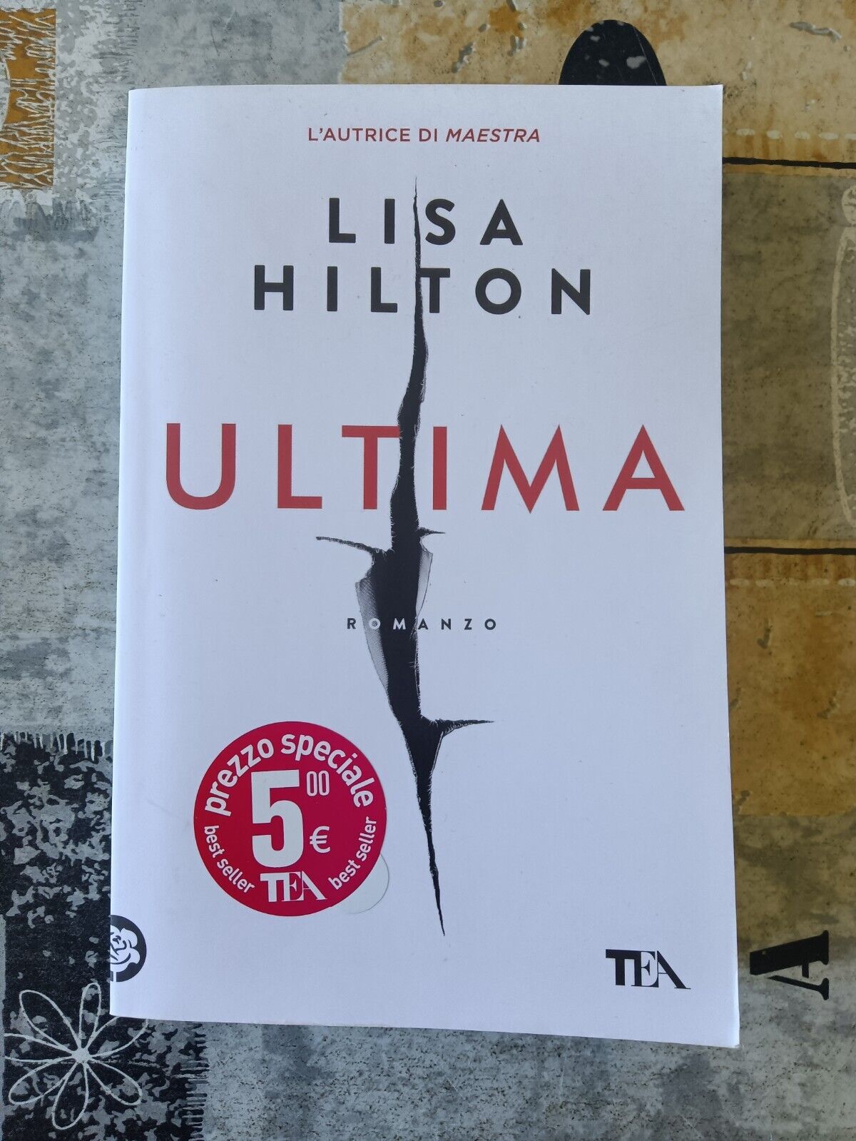 Ultima | Lisa Hilton